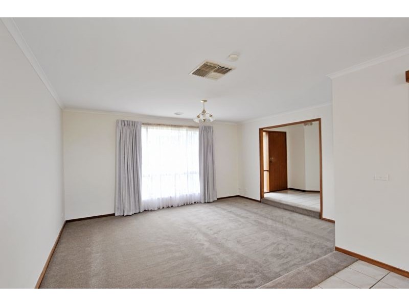 25 McCubbin Drive, Shepparton VIC 3630