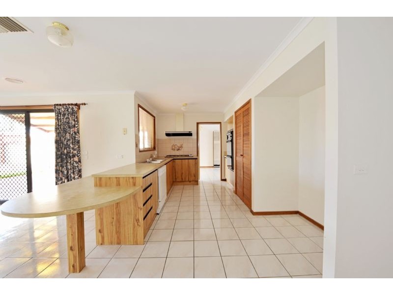 25 McCubbin Drive, Shepparton VIC 3630