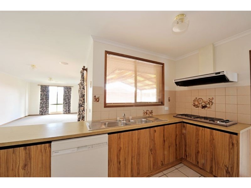 25 McCubbin Drive, Shepparton VIC 3630