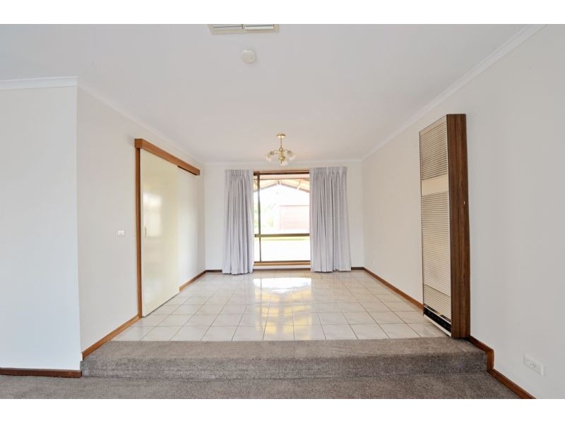 25 McCubbin Drive, Shepparton VIC 3630