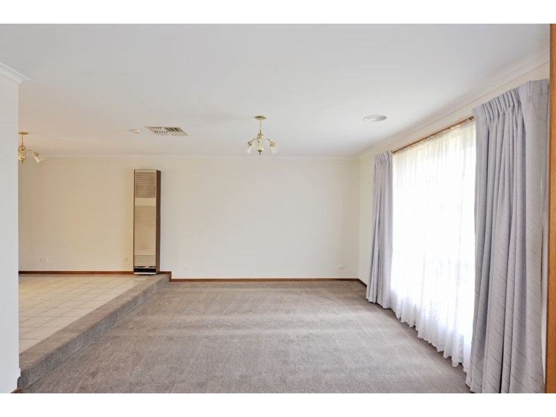 25 McCubbin Drive, Shepparton VIC 3630