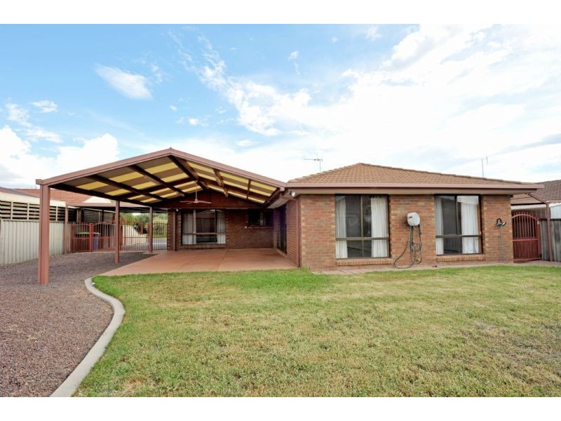 25 McCubbin Drive, Shepparton VIC 3630