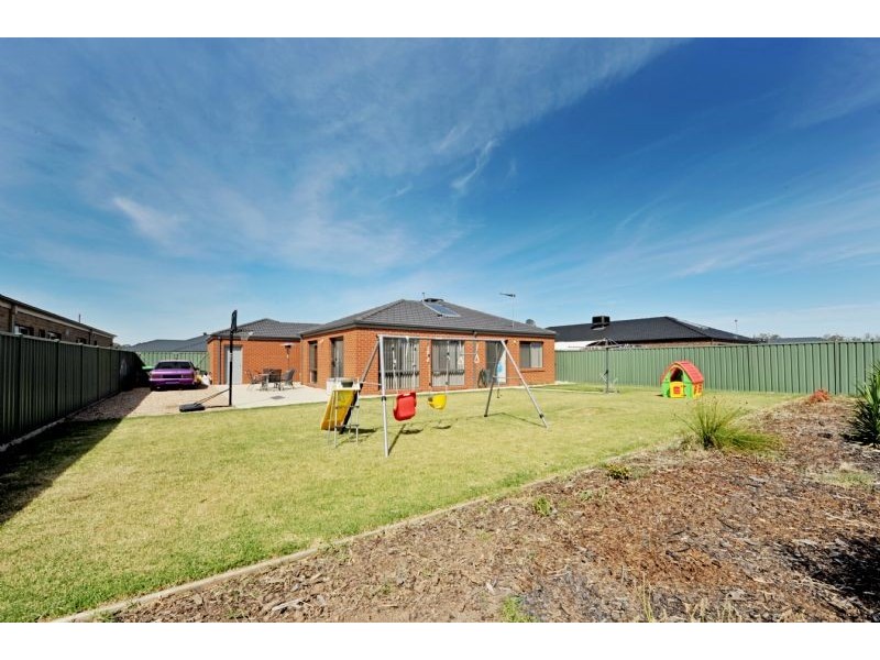 43 Oxbow Avenue, Shepparton VIC 3630