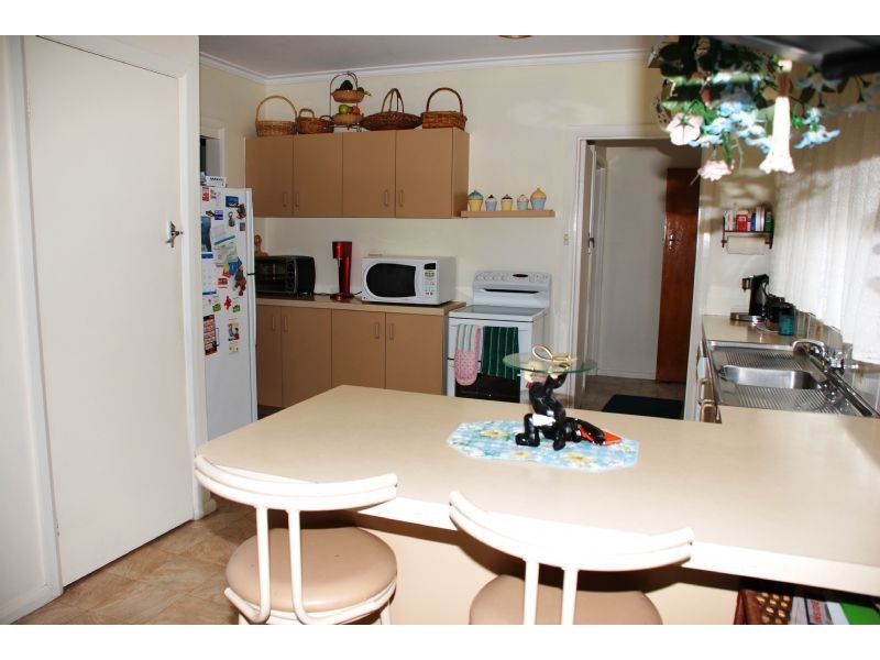 27 Hillier Street, Shepparton VIC 3630