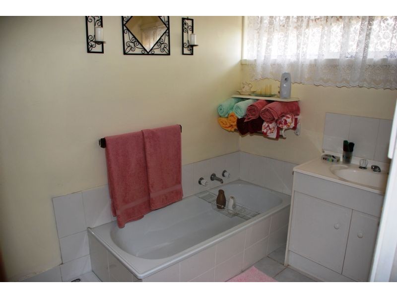 27 Hillier Street, Shepparton VIC 3630