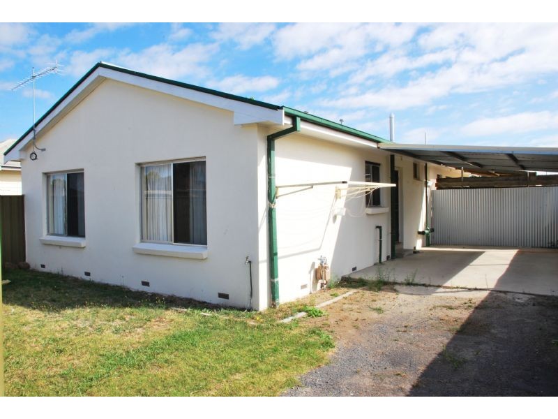 Units 1 & 2/13 Gilchrist Street, Shepparton VIC 3630