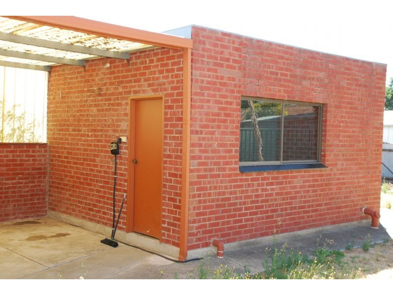 15 Verney Rd, Shepparton VIC 3630