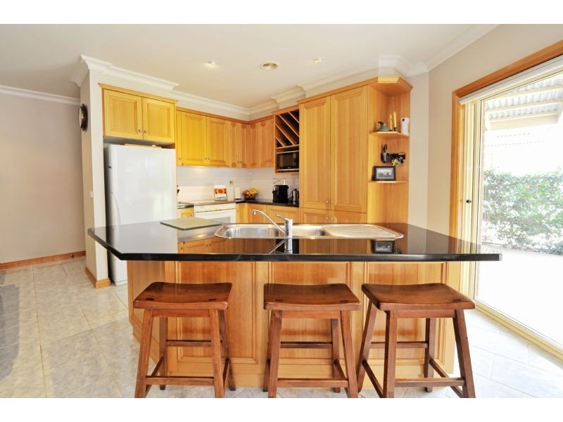 13 Mokoan Avenue, Kialla VIC 3631