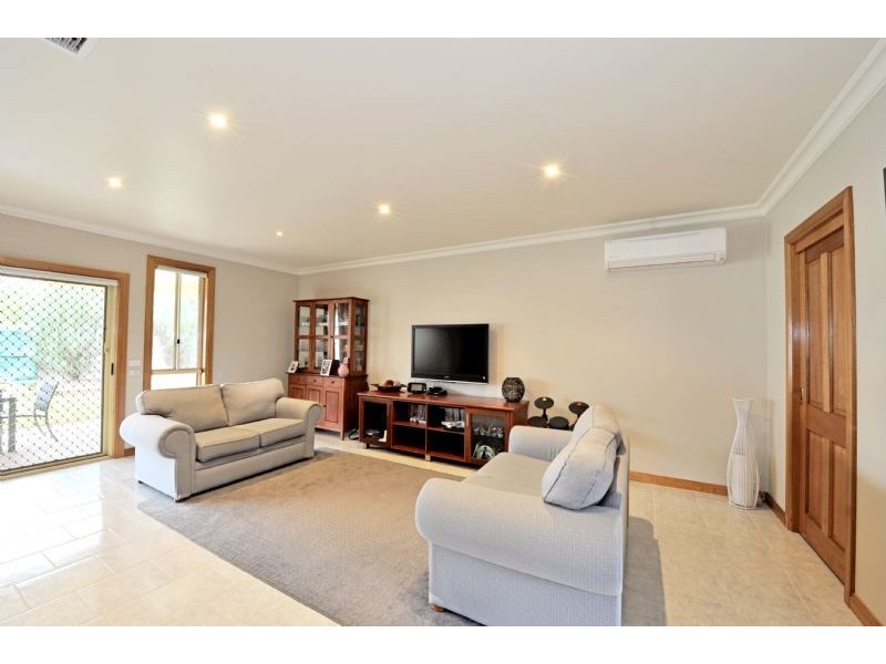 13 Mokoan Avenue, Kialla VIC 3631