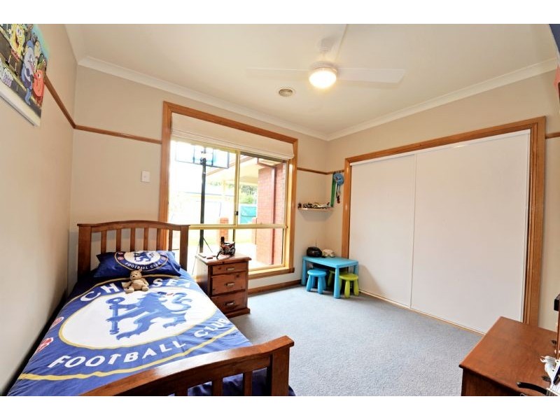 13 Mokoan Avenue, Kialla VIC 3631