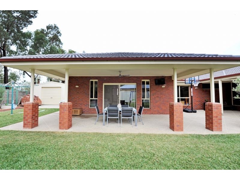 13 Mokoan Avenue, Kialla VIC 3631