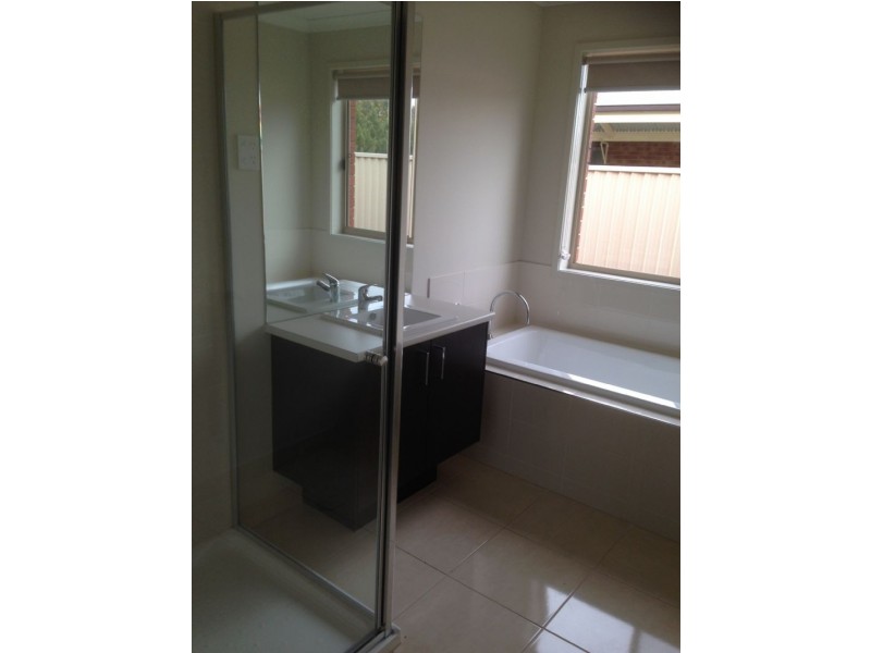 26 Roma Dve, Shepparton VIC 3630