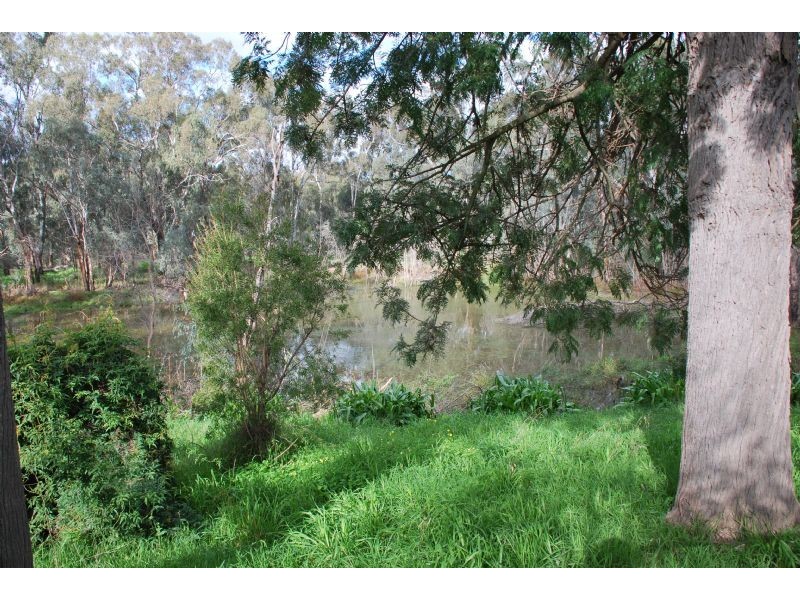 96 The Boulevard, Shepparton VIC 3630