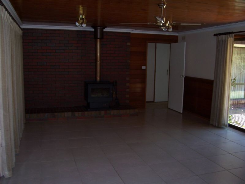 18 Lachlan Crescent, Shepparton VIC 3630