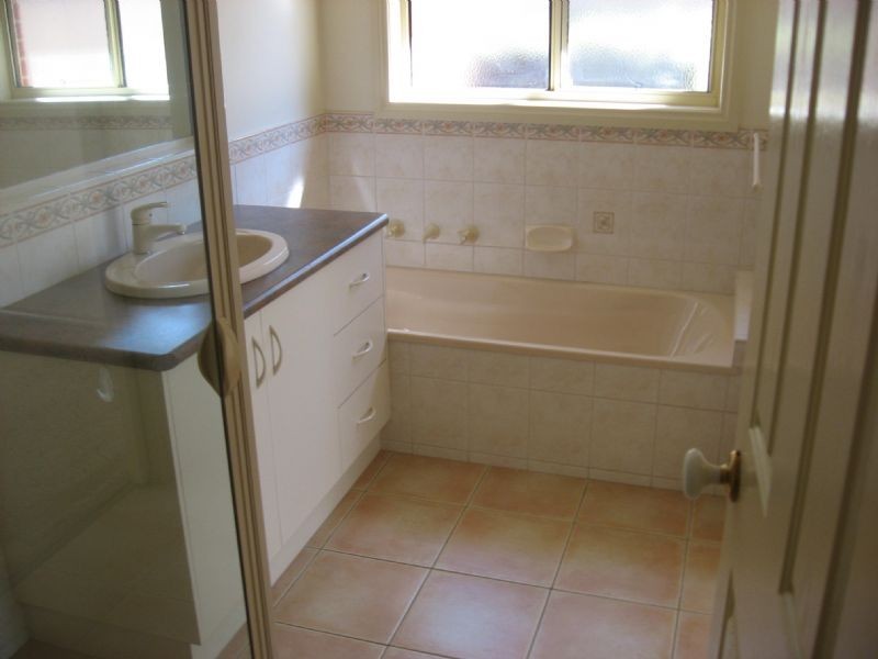 2/14 Barker Avenue, Shepparton VIC 3630