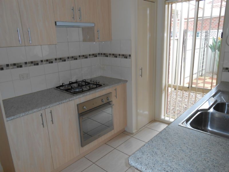 2/6 Madge Court, Mooroopna VIC 3629