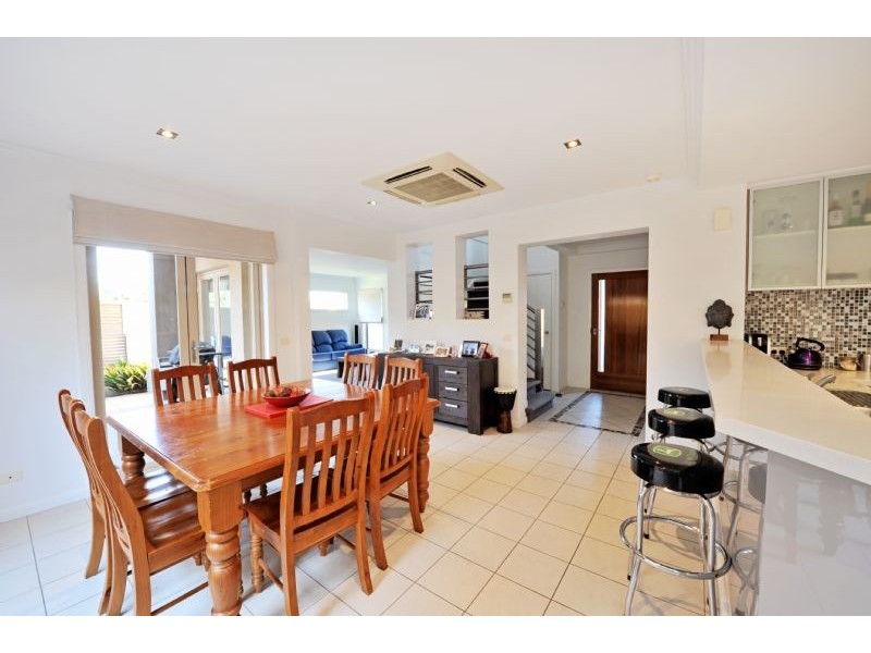 2 Elm Terrace, Shepparton VIC 3630