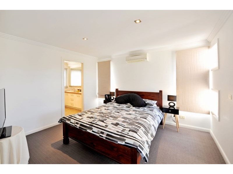 2 Elm Terrace, Shepparton VIC 3630