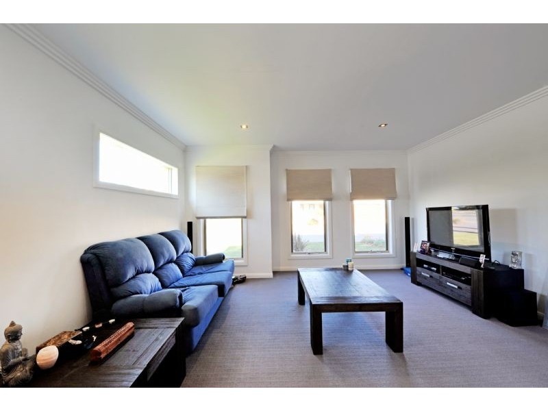 2 Elm Terrace, Shepparton VIC 3630