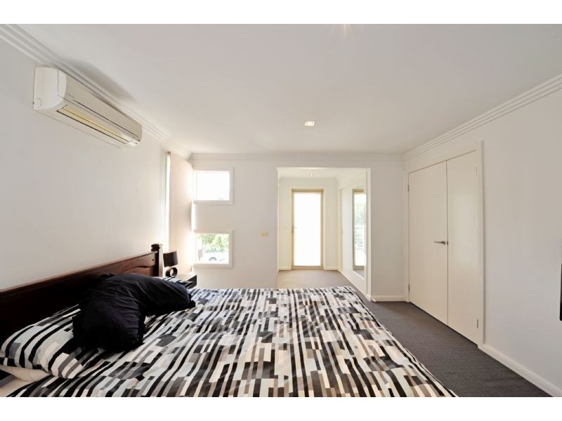 2 Elm Terrace, Shepparton VIC 3630