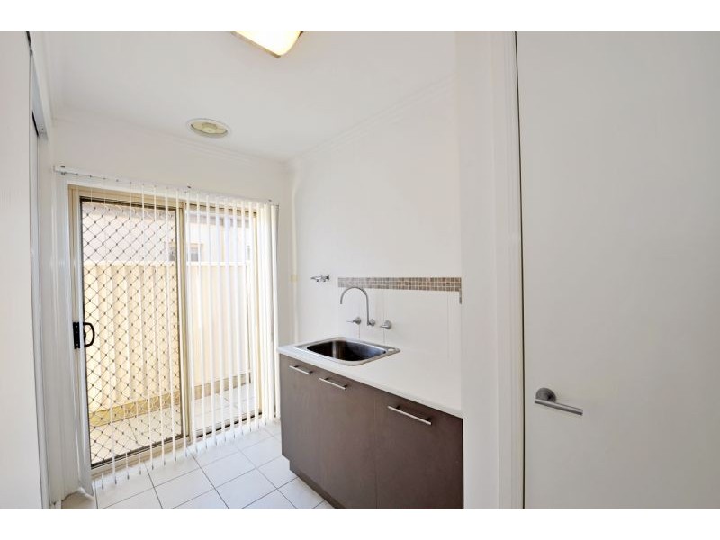 2 Elm Terrace, Shepparton VIC 3630