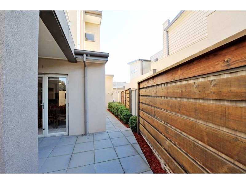 2 Elm Terrace, Shepparton VIC 3630