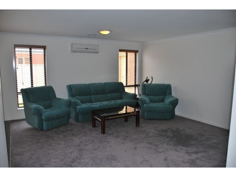 12 Imperial Drive, Kialla VIC 3631