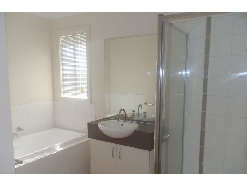 5 Savoy Nook, Shepparton VIC 3630