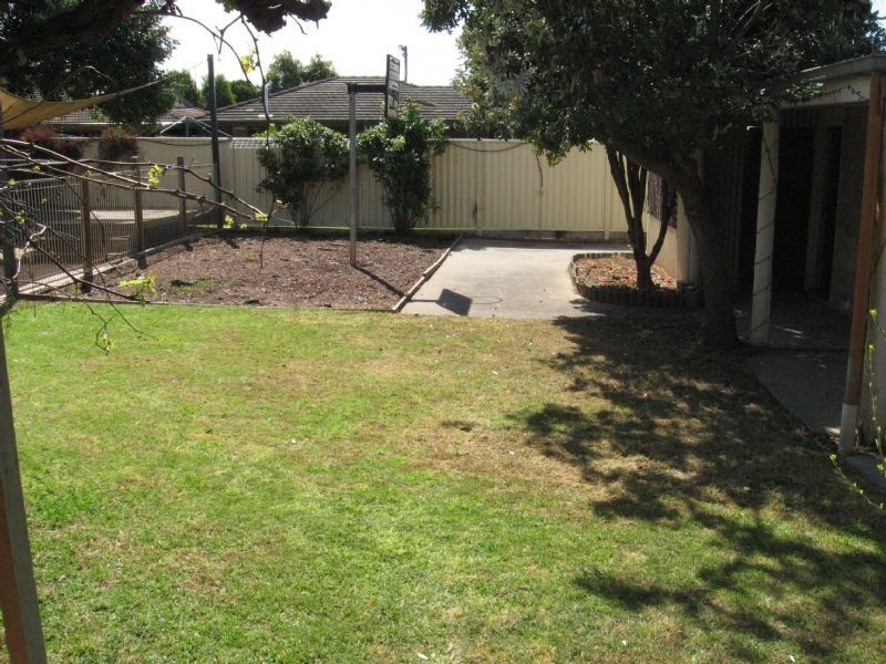 133 THE BOULEVARD, Shepparton VIC 3630