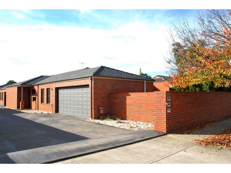 2/27 Middleton Street, Shepparton VIC 3630