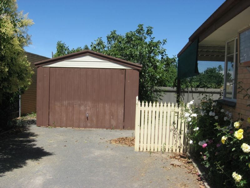 15 Fairless Street, Shepparton VIC 3630