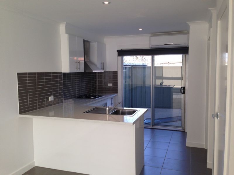 4/10 Hayes Street, Shepparton VIC 3630