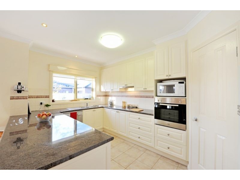 227  Waranga Drive, Kialla VIC 3631