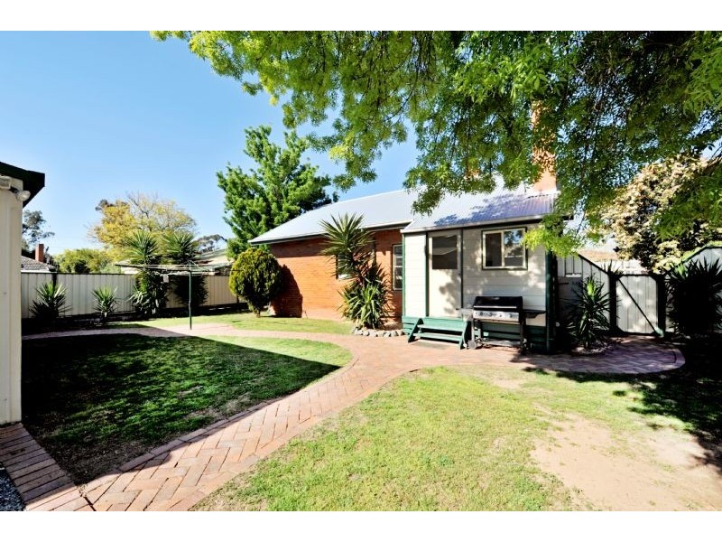 8 Gowrie Street, Shepparton VIC 3630