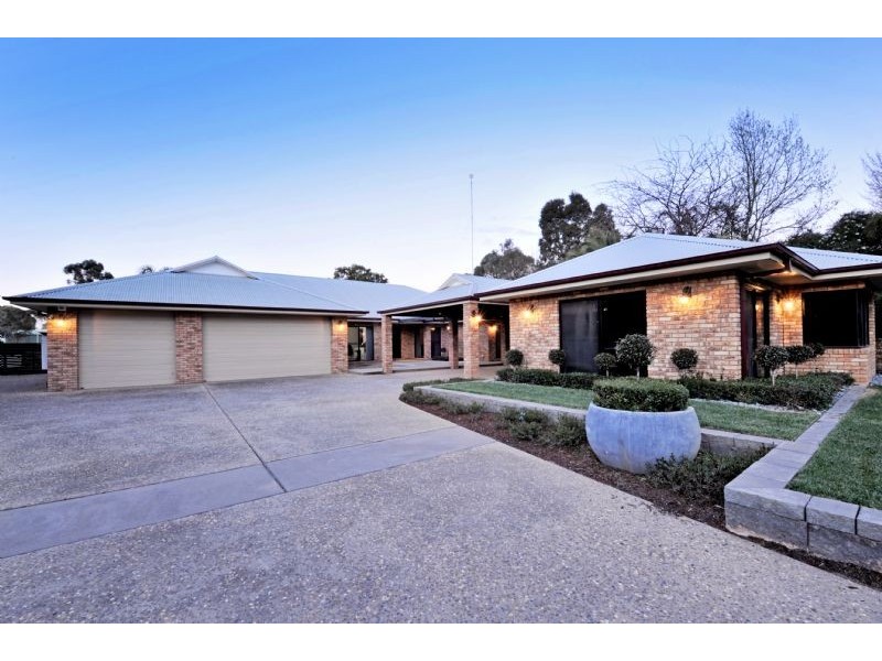 1 Cadah Court, Grahamvale VIC 3631