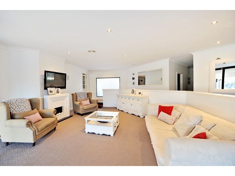 1 Cadah Court, Grahamvale VIC 3631