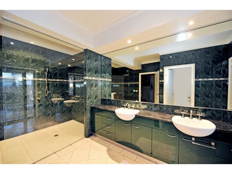 1 Cadah Court, Grahamvale VIC 3631