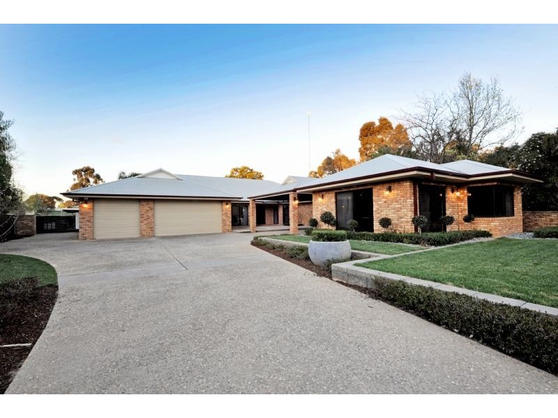 1 Cadah Court, Grahamvale VIC 3631