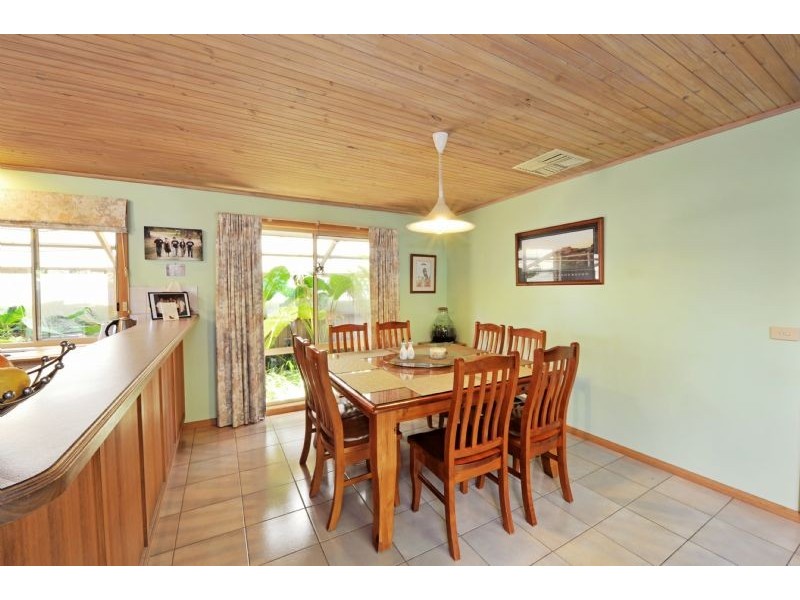 17 Orchard Circuit, Shepparton VIC 3630