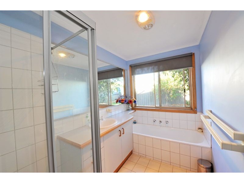 17 Orchard Circuit, Shepparton VIC 3630