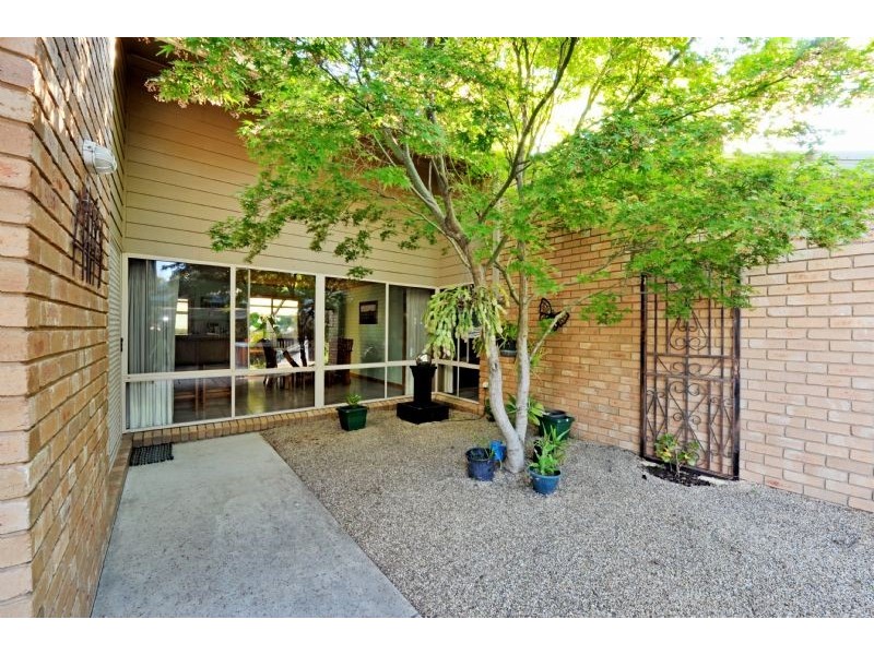 17 Orchard Circuit, Shepparton VIC 3630