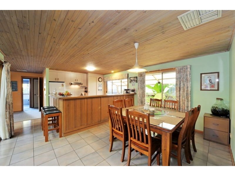 17 Orchard Circuit, Shepparton VIC 3630