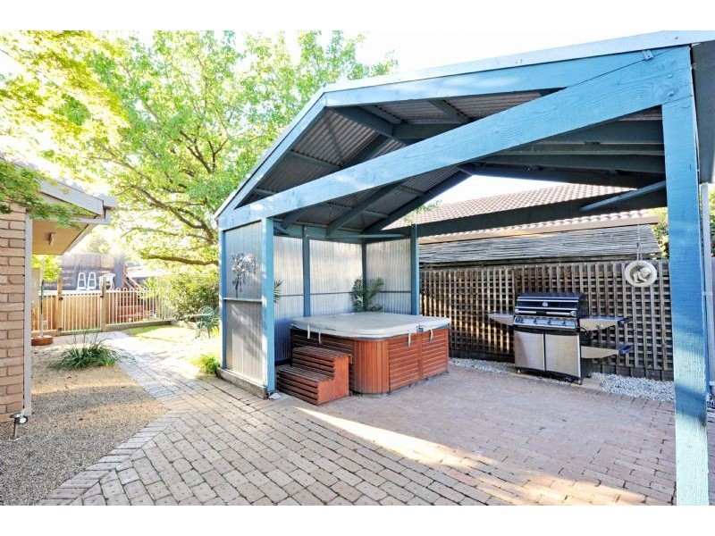 17 Orchard Circuit, Shepparton VIC 3630