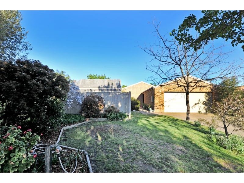 17 Orchard Circuit, Shepparton VIC 3630
