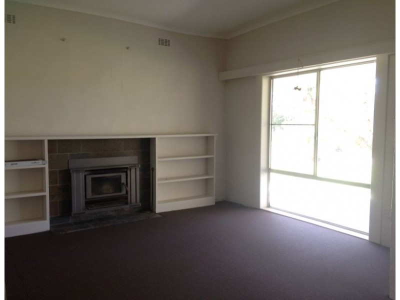 11 Edgewater Road, Kialla VIC 3631