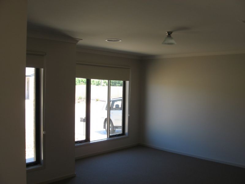 2 Shalimar Place, Shepparton VIC 3630