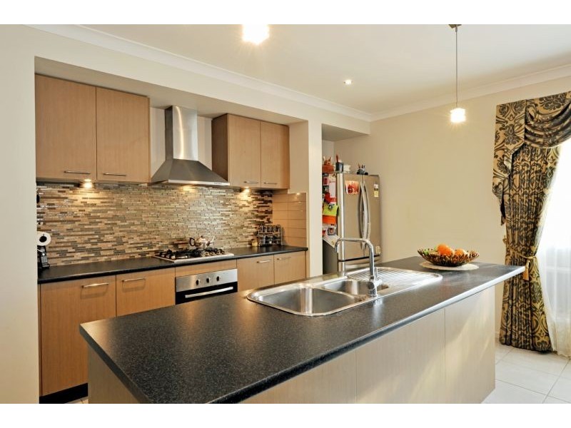 20 Golf Drive, Shepparton VIC 3630