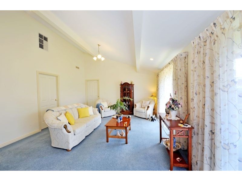 19 Menzies Crescent, Shepparton VIC 3630