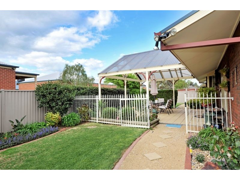 19 Menzies Crescent, Shepparton VIC 3630