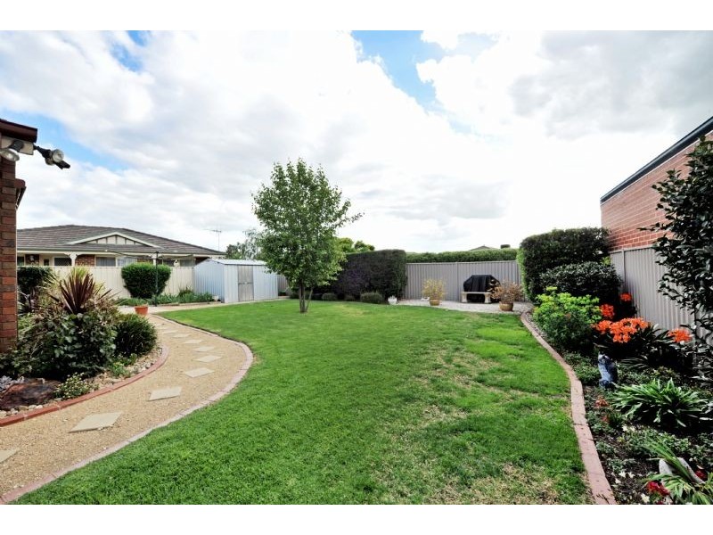 19 Menzies Crescent, Shepparton VIC 3630